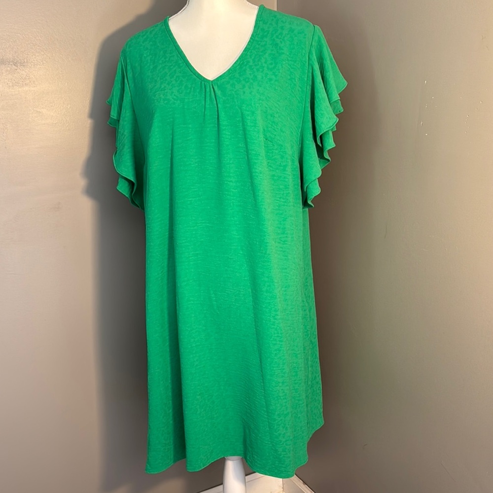 Green Flutter Sleeve Midi Dress with Ruffled Style